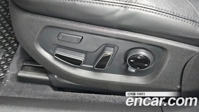 Hyundai Genesis 2016 — photo 19