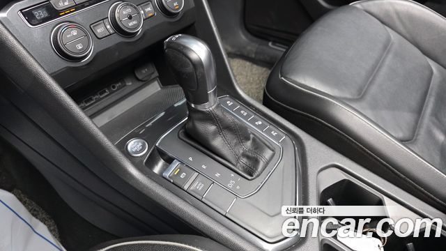 Volkswagen Tiguan 2018 — photo 9