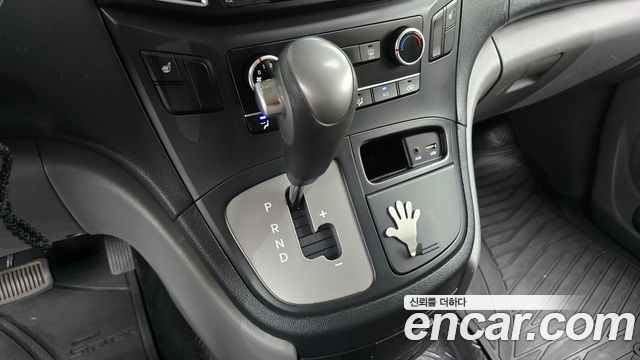Hyundai Starex 2018 — photo 9
