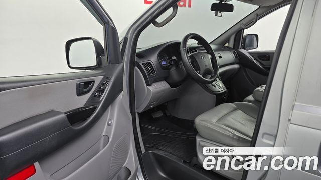 Hyundai Starex 2018 — photo 10