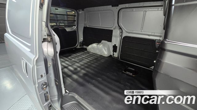 Hyundai Starex 2018 — photo 12