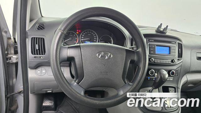Hyundai Starex 2018 — photo 13