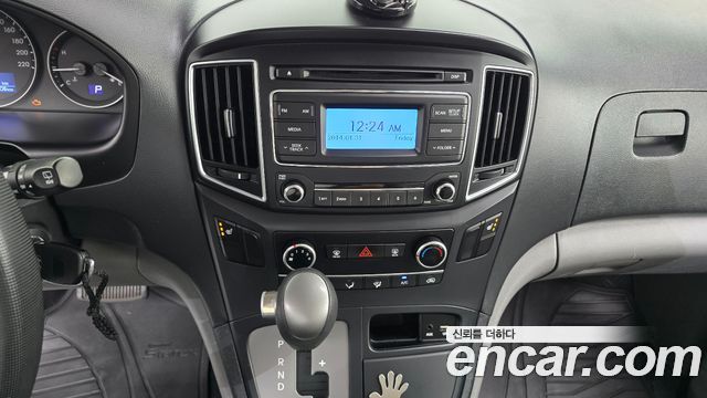 Hyundai Starex 2018 — photo 14