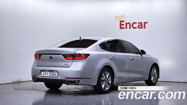Kia K7 2017 — photo 2