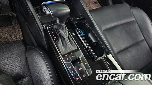 Kia K7 2017 — photo 9