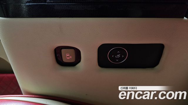 Kia Canival 2019 — photo 25