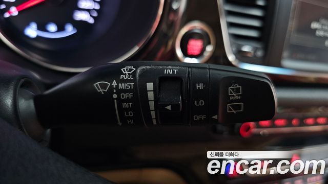 Kia Canival 2019 — photo 31