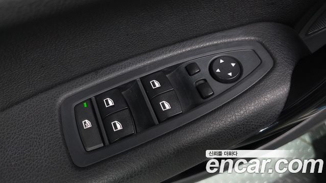 BMW 1-Series 2014 — photo 18