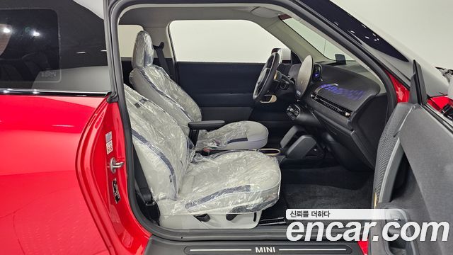 Mini Cooper 2026 — photo 17