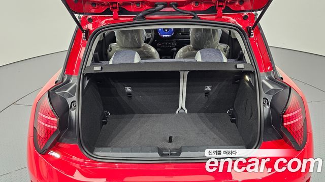 Mini Cooper 2026 — photo 26