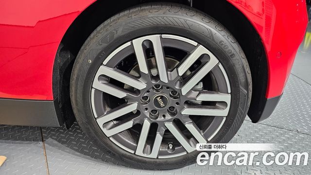Mini Cooper 2026 — photo 7