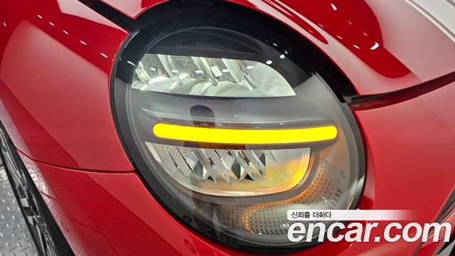 Mini Cooper 2026 — photo 8