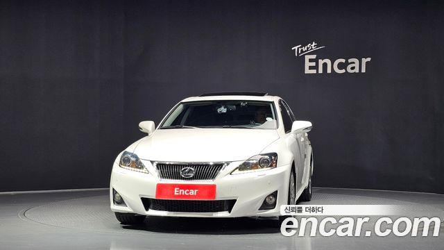Lexus IS 2011 — photo 3