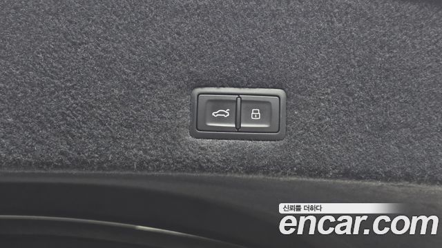 Lamborghini Urus 2020 — photo 22