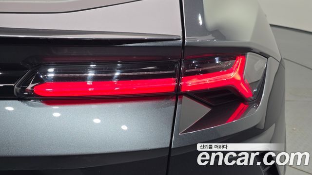 Lamborghini Urus 2020 — photo 9
