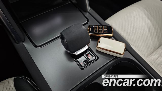 Land Rover Discovery Sport 2024 — photo 12