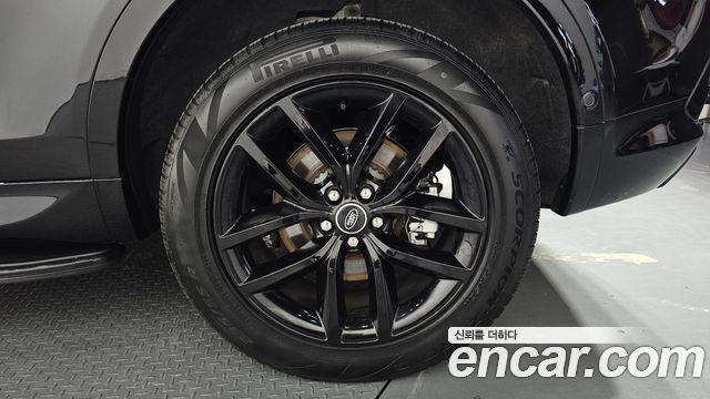 Land Rover Discovery Sport 2024 — photo 7