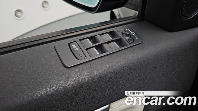 Land Rover Discovery Sport 2024 — photo 31