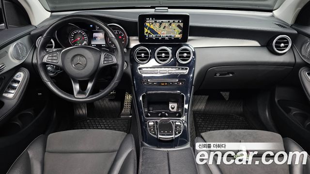 Mercedes-Benz GLC-Class 2019 — photo 10
