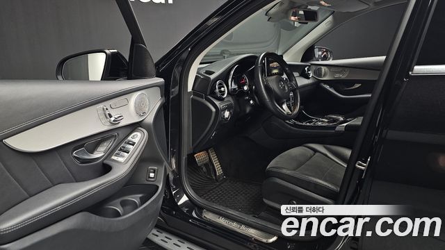 Mercedes-Benz GLC-Class 2019 — photo 13