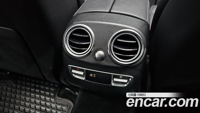 Mercedes-Benz GLC-Class 2019 — photo 36
