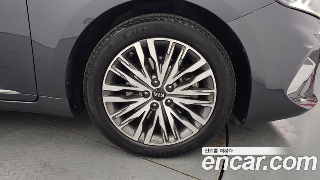 Kia K7 2020 — photo 5