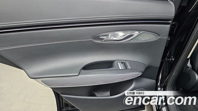 Genesis GV70 2024 — photo 15