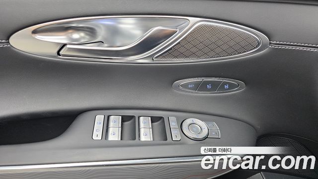 Genesis GV70 2024 — photo 31