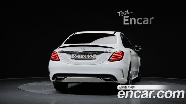 Mercedes-Benz C-Class 2018 — photo 4
