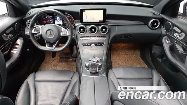 Mercedes-Benz C-Class 2018 — photo 10