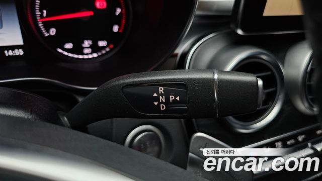 Mercedes-Benz C-Class 2018 — photo 12