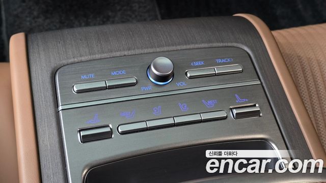 Hyundai Grandeur 2023 — photo 19