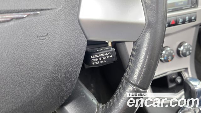Chrysler Sebring 2010 — photo 17