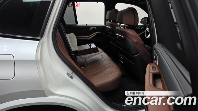 BMW X5 2025 — photo 17