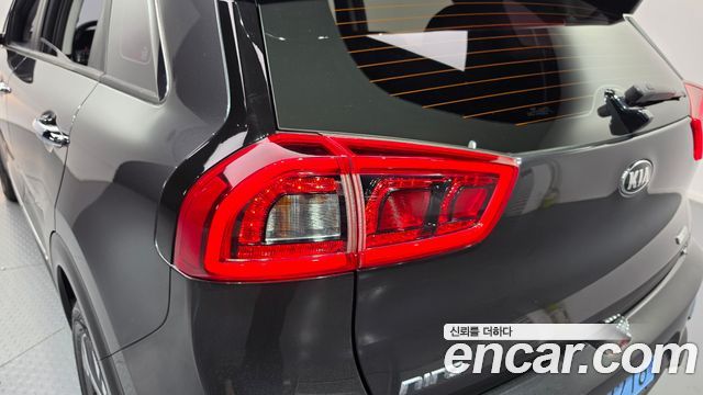 Kia Niro 2021 — photo 9