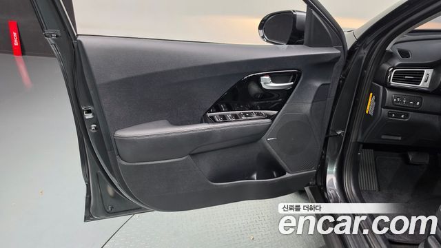 Kia Niro 2021 — photo 14