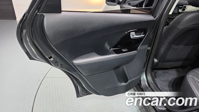 Kia Niro 2021 — photo 15