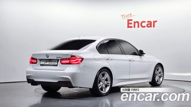 BMW 3-Series 2018 — photo 2