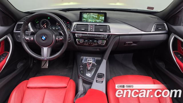 BMW 3-Series 2018 — photo 10