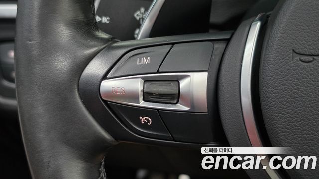 BMW 3-Series 2018 — photo 19