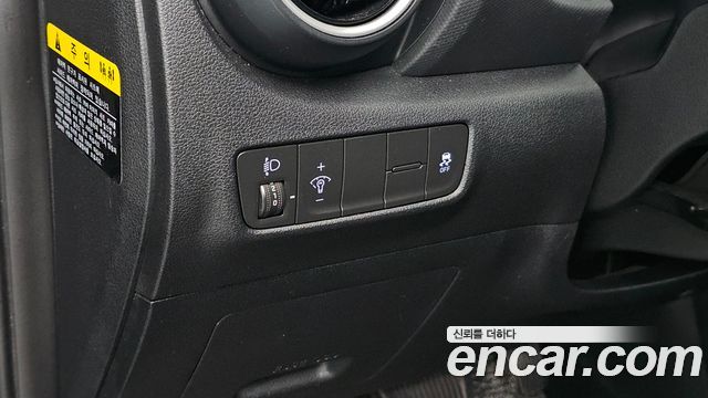 Hyundai Kona 2018 — photo 28