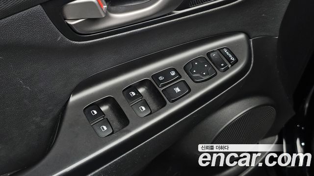 Hyundai Kona 2018 — photo 29