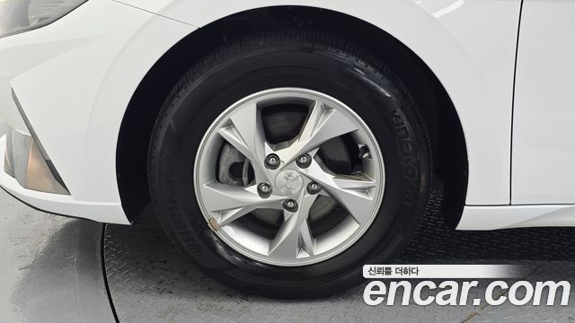 Hyundai AVANTE 2023 — photo 5