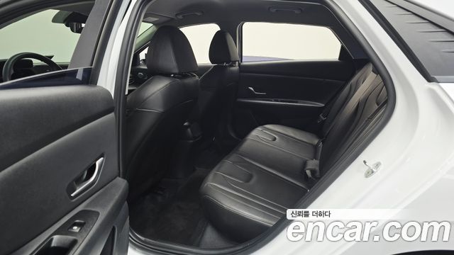 Hyundai AVANTE 2023 — photo 22