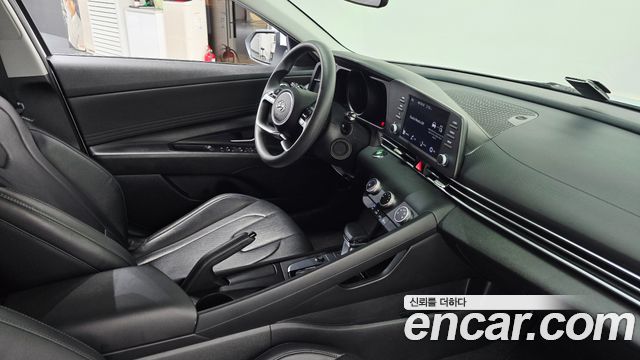Hyundai AVANTE 2023 — photo 23