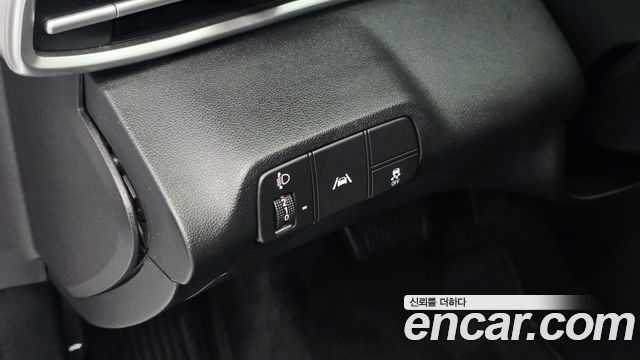 Hyundai AVANTE 2023 — photo 25