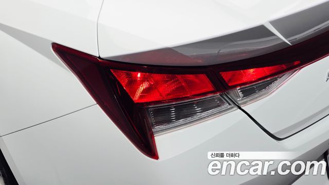 Hyundai AVANTE 2023 — photo 9