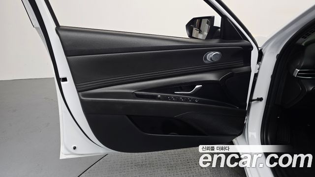 Hyundai AVANTE 2023 — photo 14