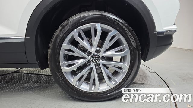 Volkswagen T-Roc 2021 — photo 7
