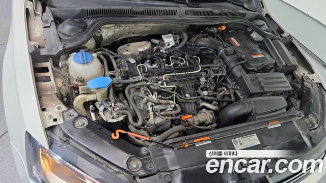 Volkswagen Jetta 2011 — photo 6